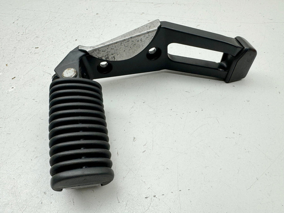 BMW R 1100 GS 259 Fußrastenanlage Sozius links Halter Fußraste Fußrastenplatte