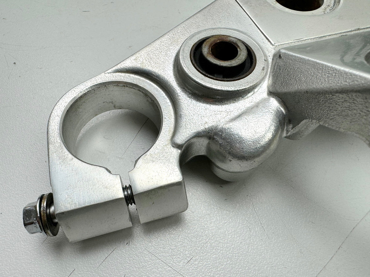 YAMAHA FZX 750 2MU (2JE) Upper Triple Clamp (for Fork Stanchion)