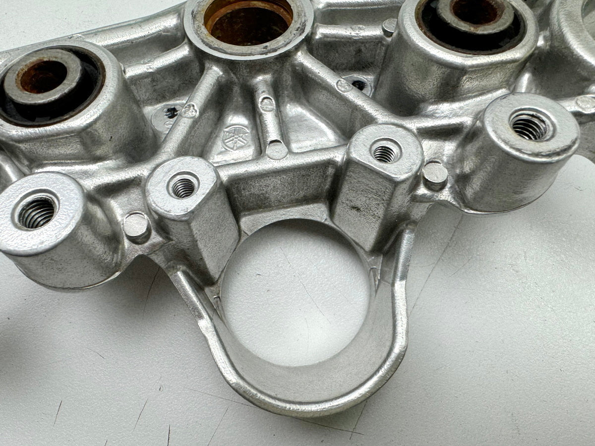 YAMAHA FZX 750 2MU (2JE) Upper Triple Clamp (for Fork Stanchion)