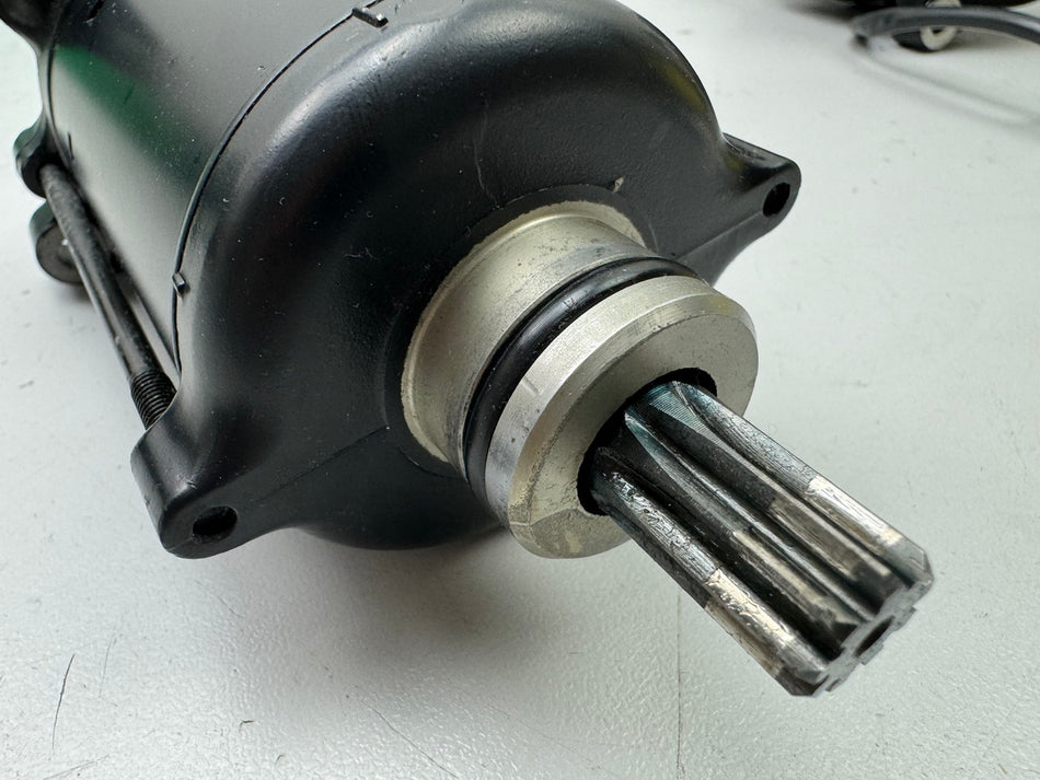 YAMAHA FZX 750 2MU (2JE) Motor de arranque Mitsuba SM-8 original (para motor)
