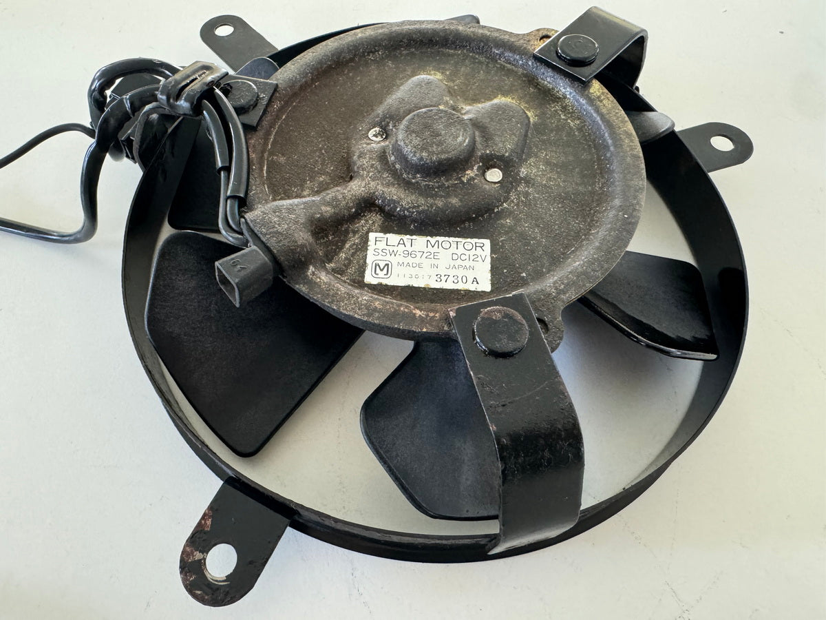 Honda CBR 900 SC28 Lüfter Kühler Lüfterrad Motor Kühlerlüfter Flügelrad  92-95