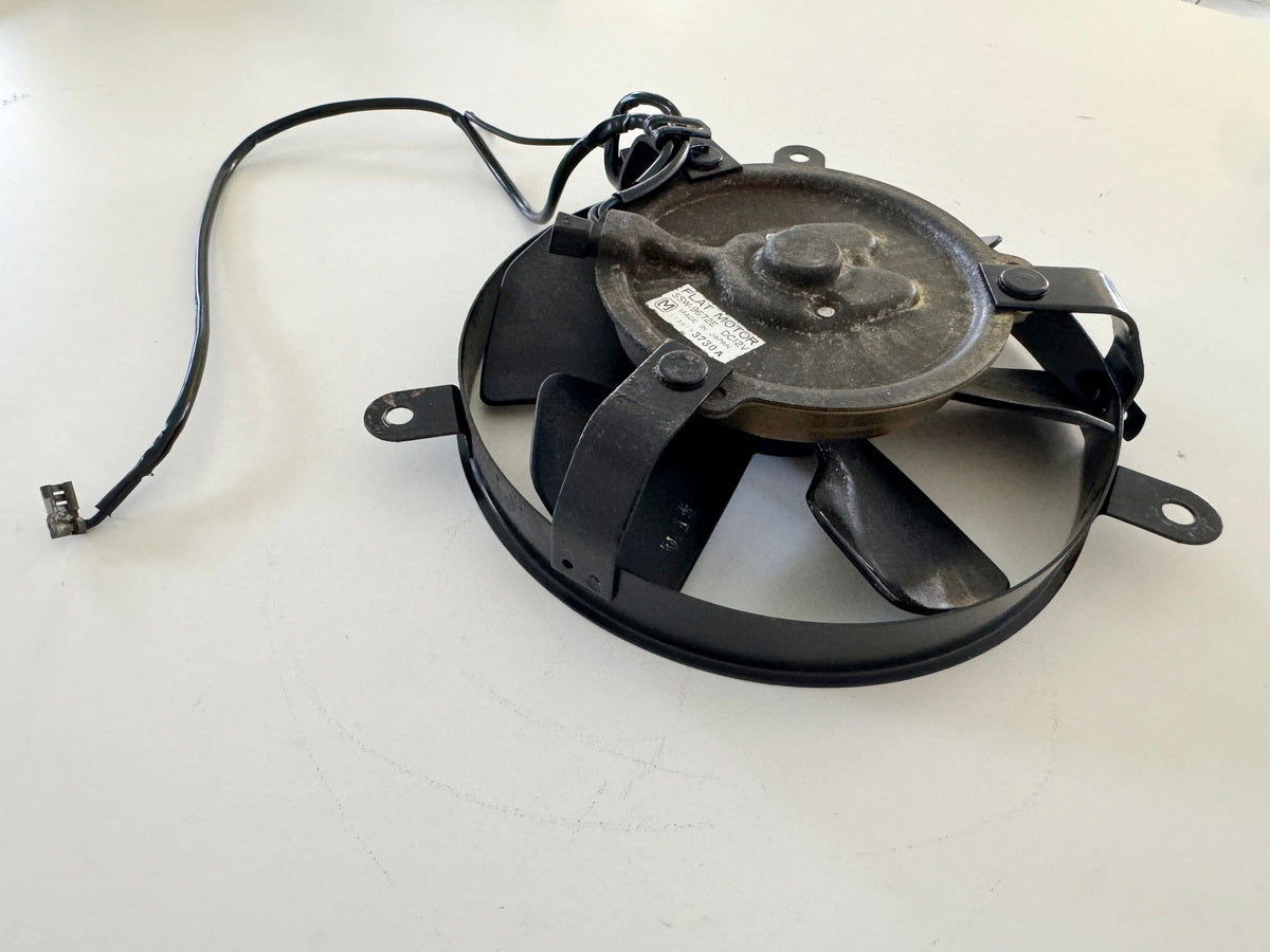 Honda CBR 900 SC28 Lüfter Kühler Lüfterrad Motor Kühlerlüfter Flügelrad  92-95