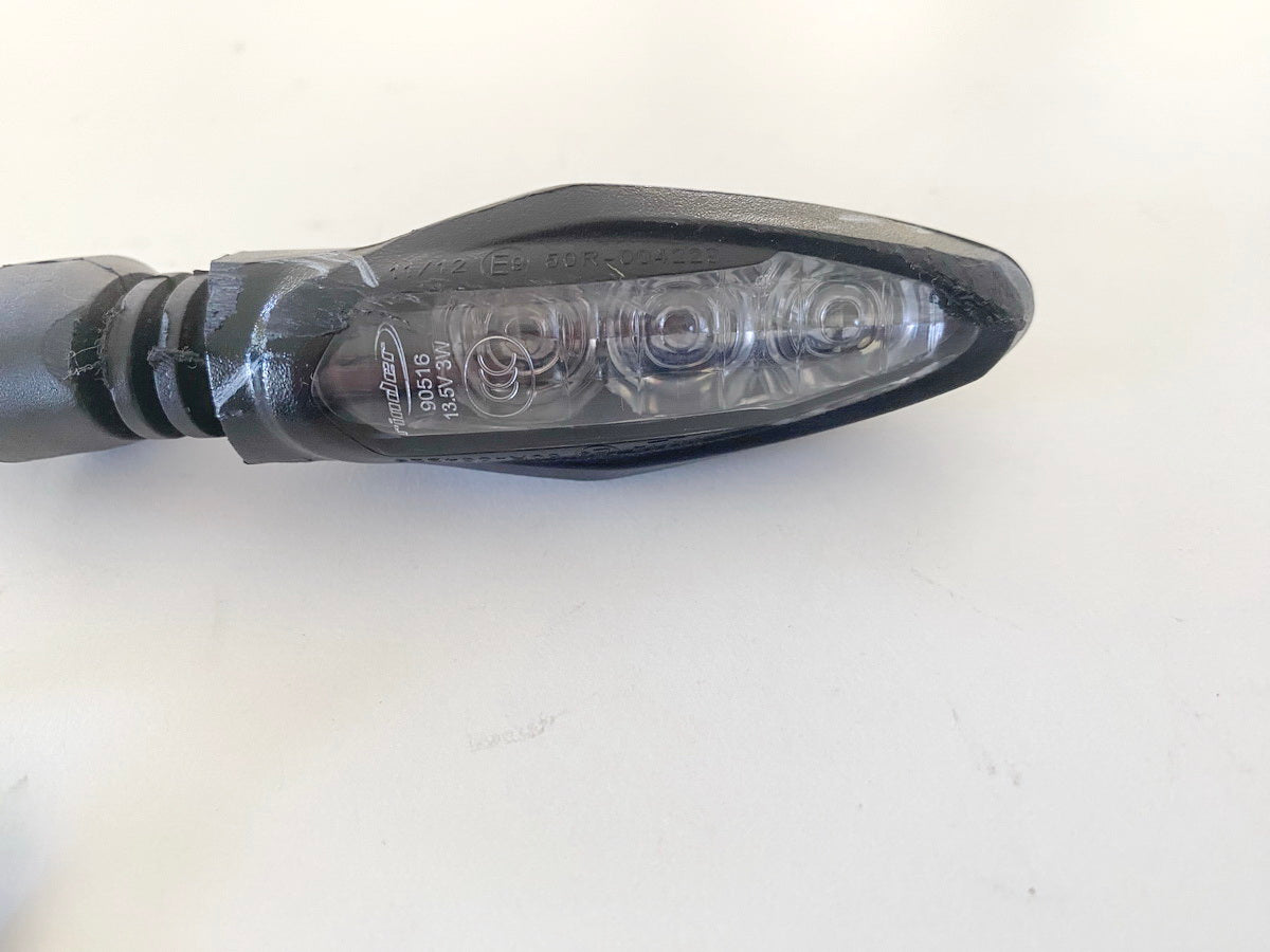 HUSQVARNA Vitpilen HQV 401 Blinker links vorn (rechts hinten) orig. NUR 6897 km