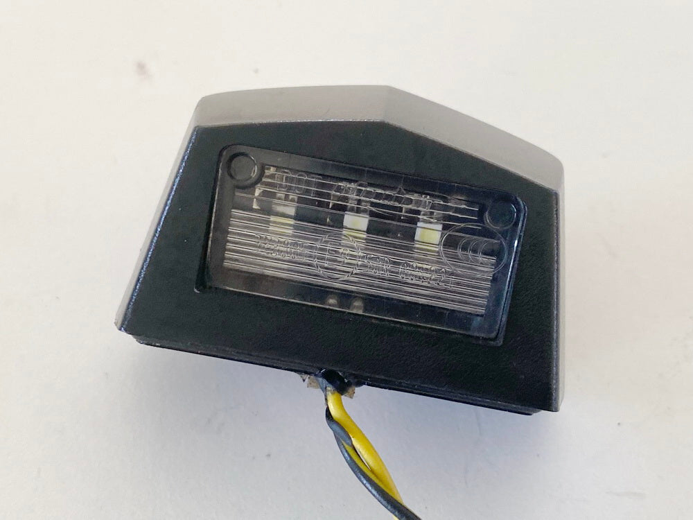 HUSQVARNA Vitpilen HQV 401 Kennzeichenbeleuchtung Lampe Nummernschild 6897 km