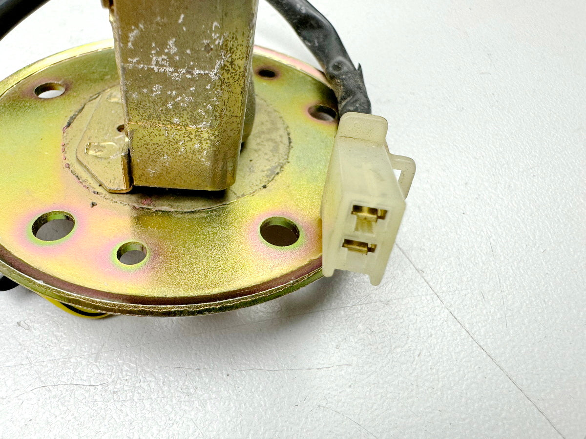 HYOSUNG GT 650 R N S Tankgeber orig. Tankanzeige Anzeige Füllstand Kraftstoff