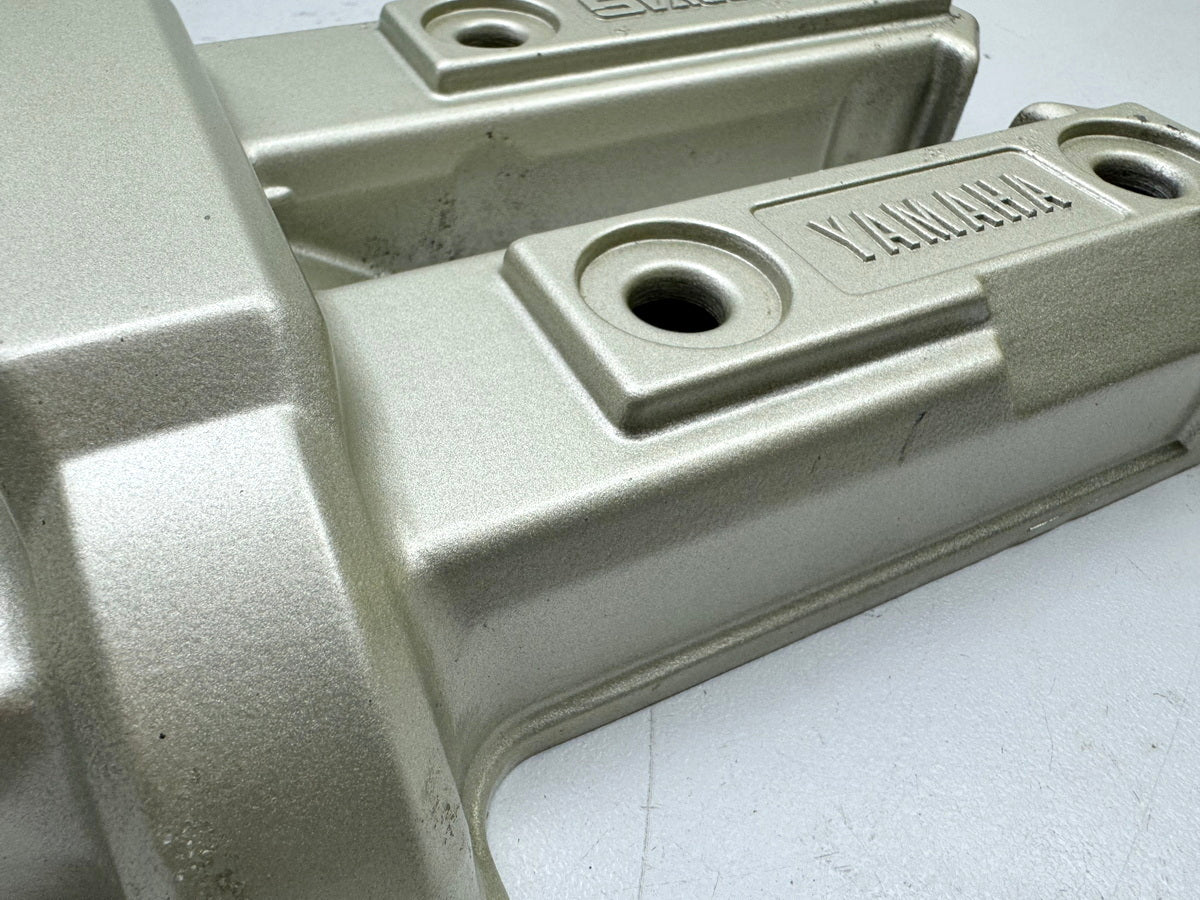 YAMAHA FZX 750 2MU (2JE) Valve Cover Engine Cover Cylinder Head