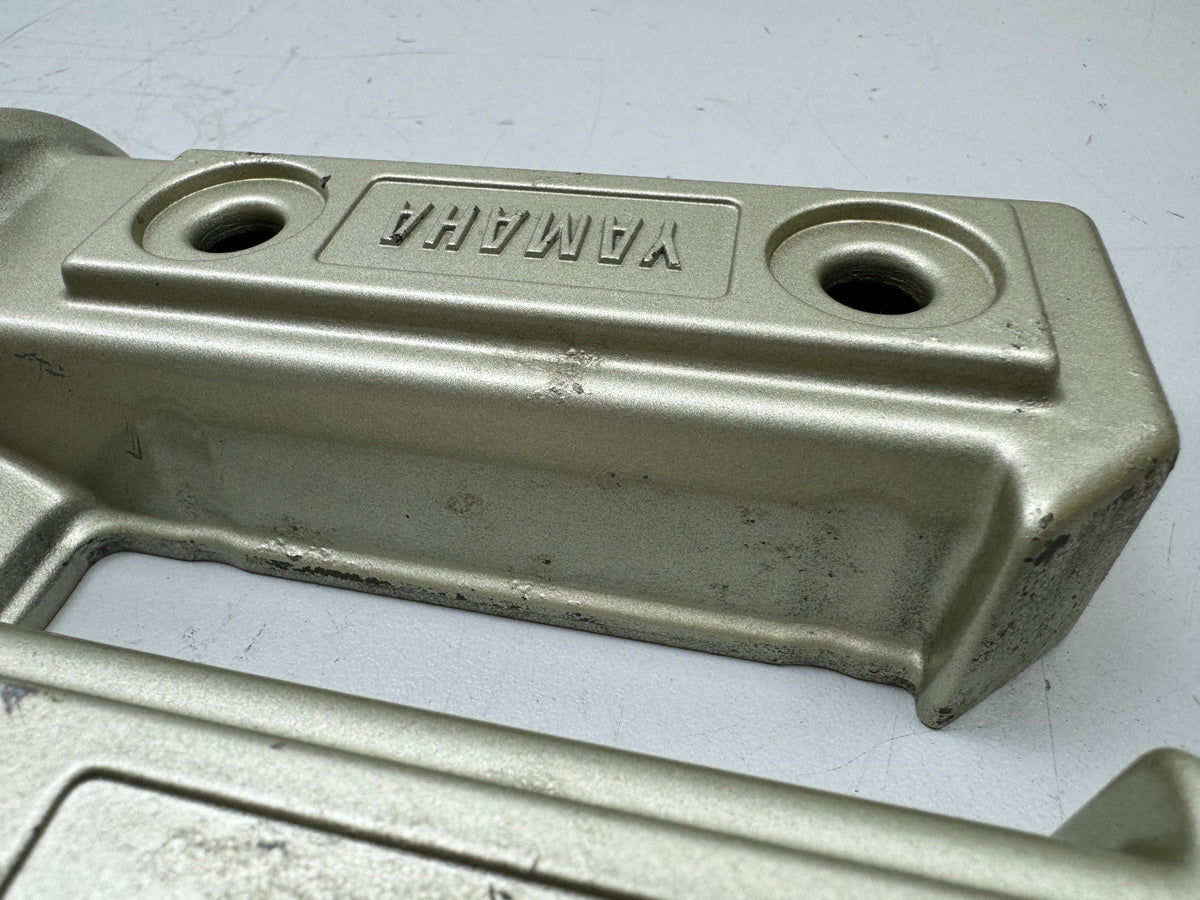 YAMAHA FZX 750 2MU (2JE) Valve Cover Engine Cover Cylinder Head