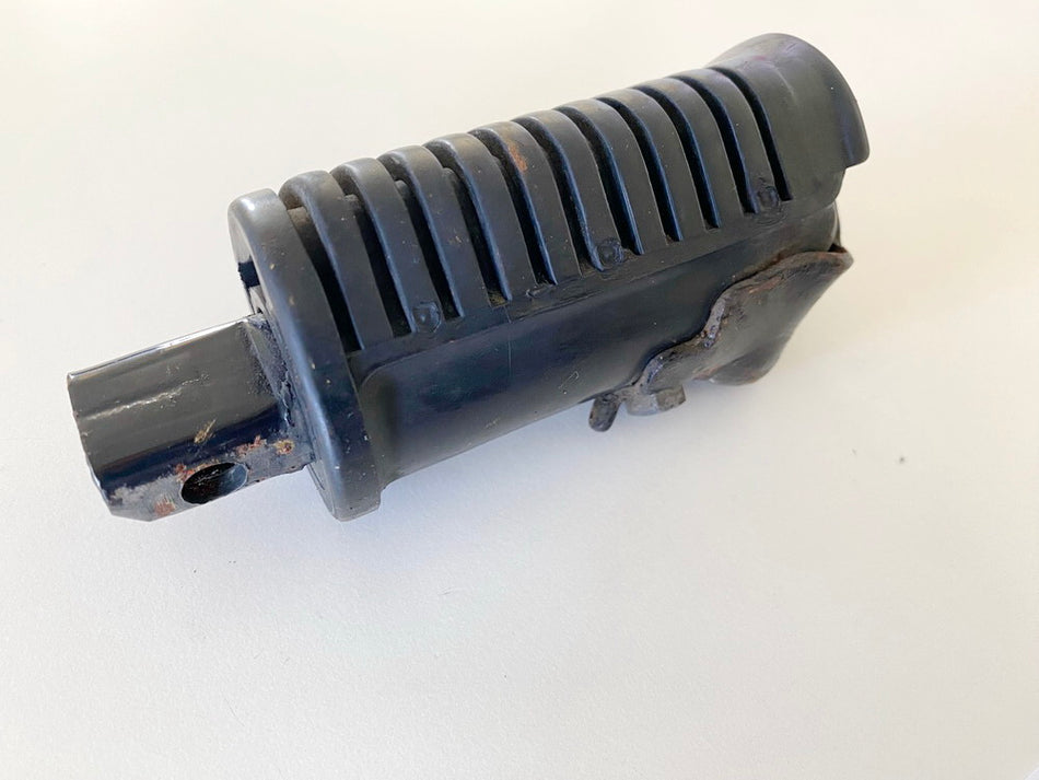 HONDA CX 500 C PC01 Estribera derecha conductor Soporte Placa sujeción Footrest I