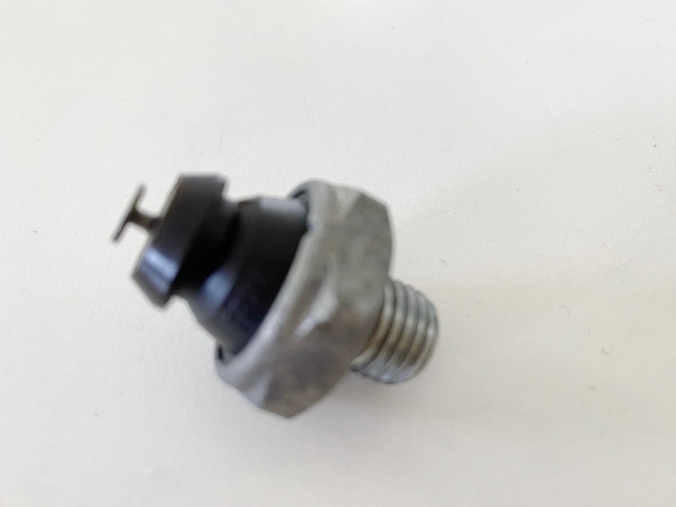 BMW R 1150 RT R22 Öldruckschalter original (für Motor)