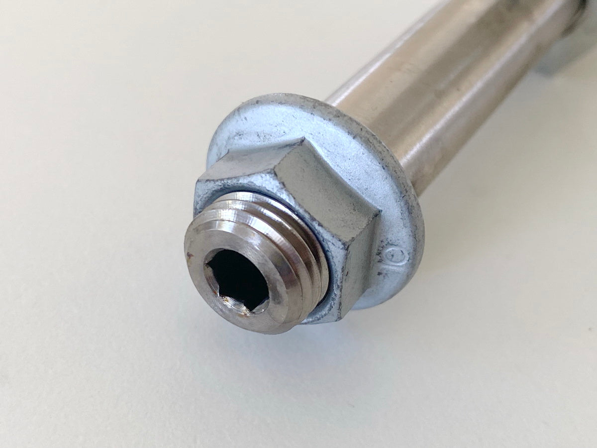 HUSQVARNA Vitpilen HQV 401 swingarm axle shaft through frame 6897 km