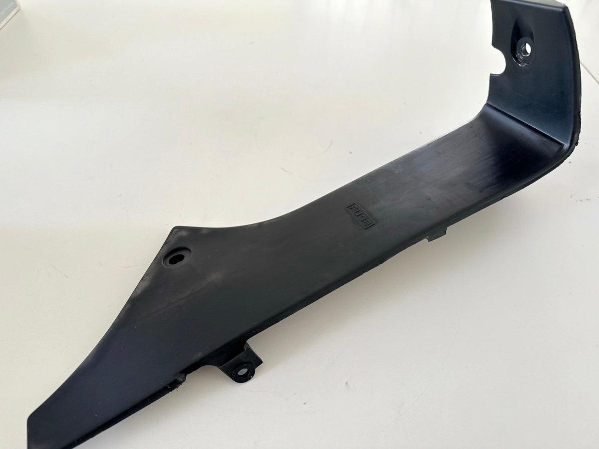 Carenado interior cabina derecha Honda CBR900 SC28 cubierta tapa panel 92-93
