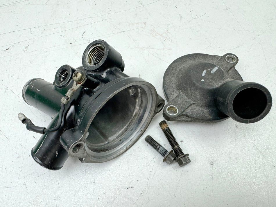 YAMAHA FZX 750 2MU (2JE) Tapa de la caja del termostato (para el sistema de refrigeración del radiador)