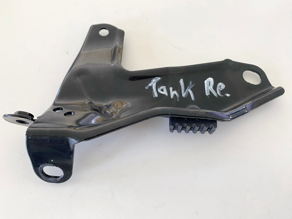 HUSQVARNA Vitpilen HQV 401 Soporte depósito derecho Soporte Tirante Placa de sujeción