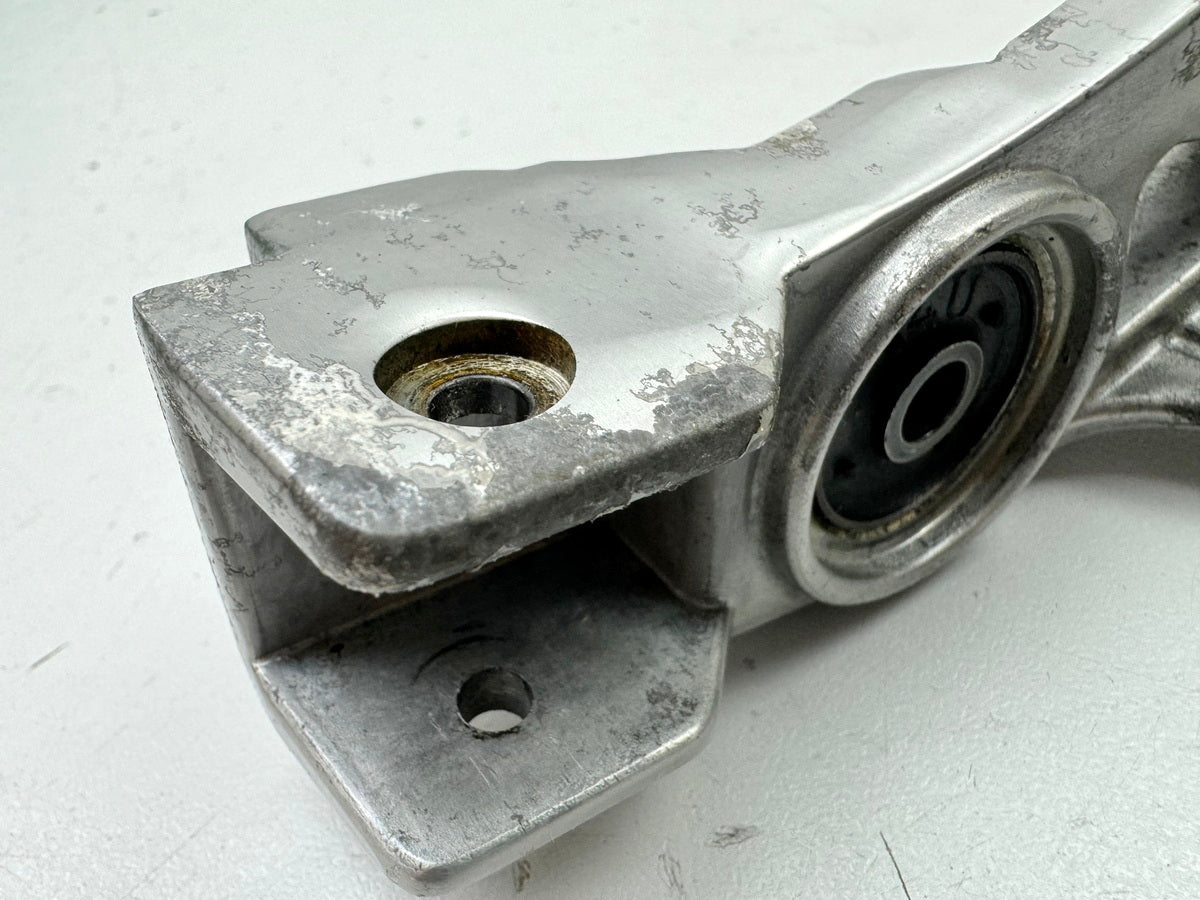 YAMAHA FZX 750 2MU (2JE) Footrest plate rear right footrest bracket pillion