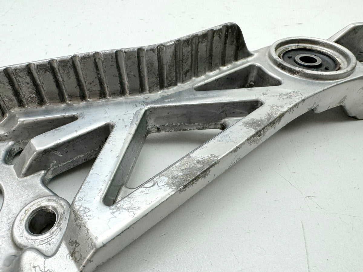 YAMAHA FZX 750 2MU (2JE) Footrest plate rear right footrest bracket pillion