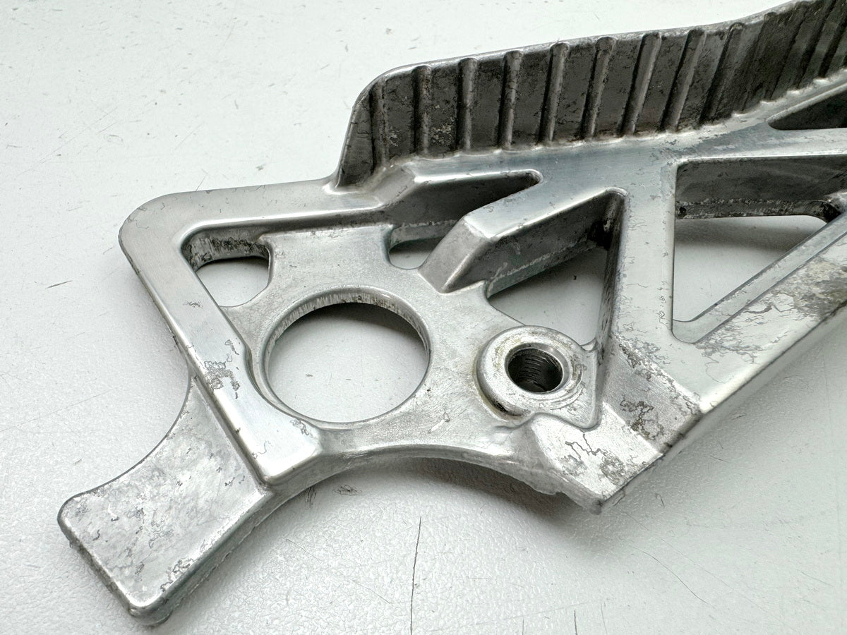 YAMAHA FZX 750 2MU (2JE) Footrest plate rear right footrest bracket pillion