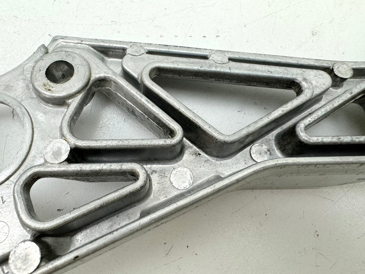 YAMAHA FZX 750 2MU (2JE) Footrest plate rear right footrest bracket pillion
