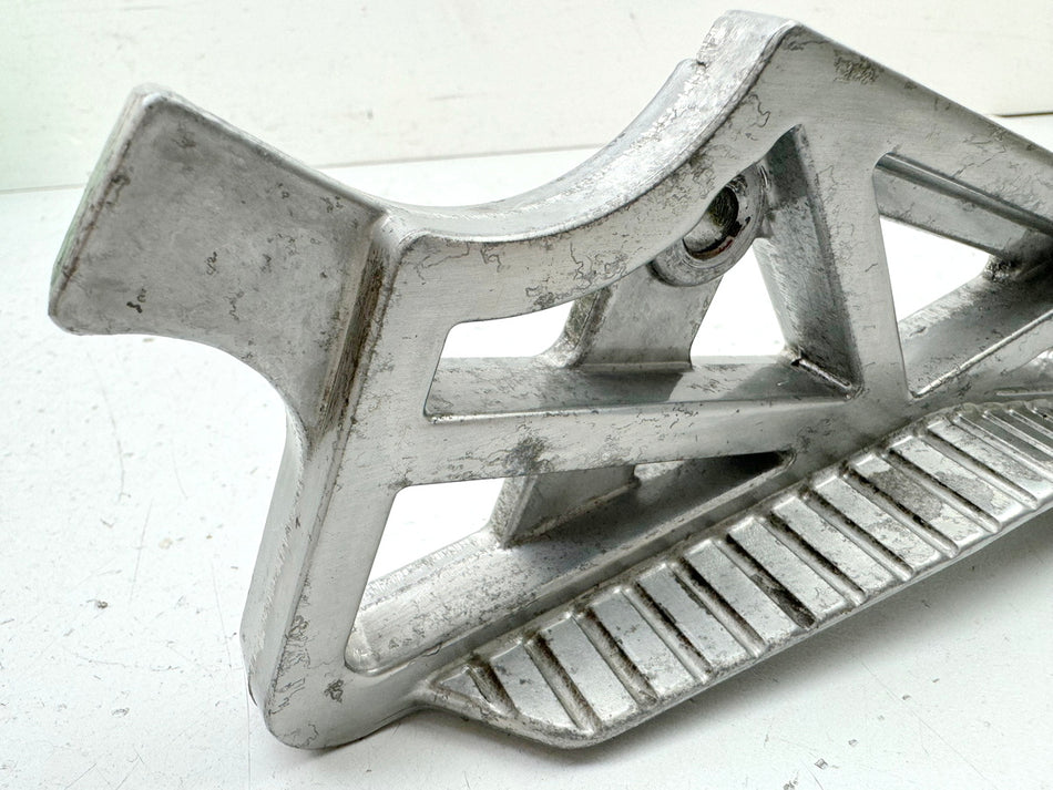 YAMAHA FZX 750 2MU (2JE) rear left footrest plate footrest carrier pillion