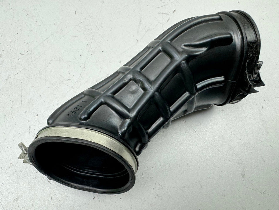 SUZUKI VLR 1800 T WVCT C 1800 R Luftschlauch links Schlauch für Luftfilterkasten