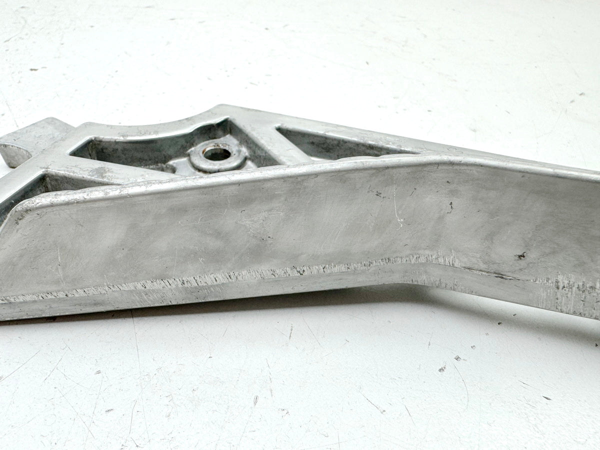 YAMAHA FZX 750 2MU (2JE) rear left footrest plate footrest carrier pillion