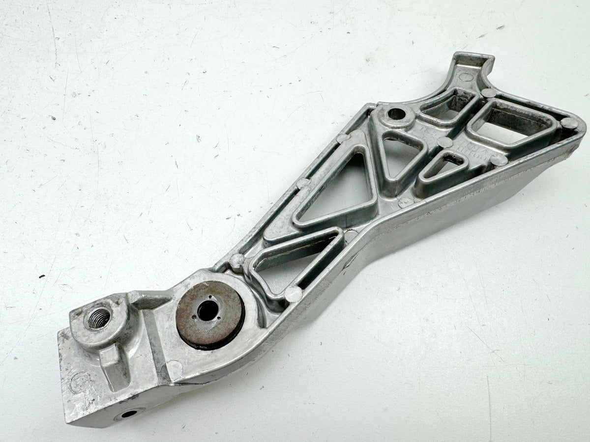 YAMAHA FZX 750 2MU (2JE) rear left footrest plate footrest carrier pillion