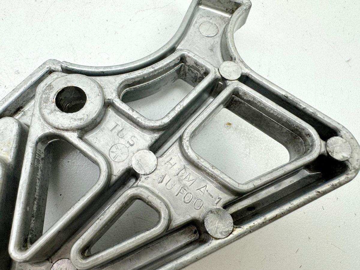 YAMAHA FZX 750 2MU (2JE) rear left footrest plate footrest carrier pillion