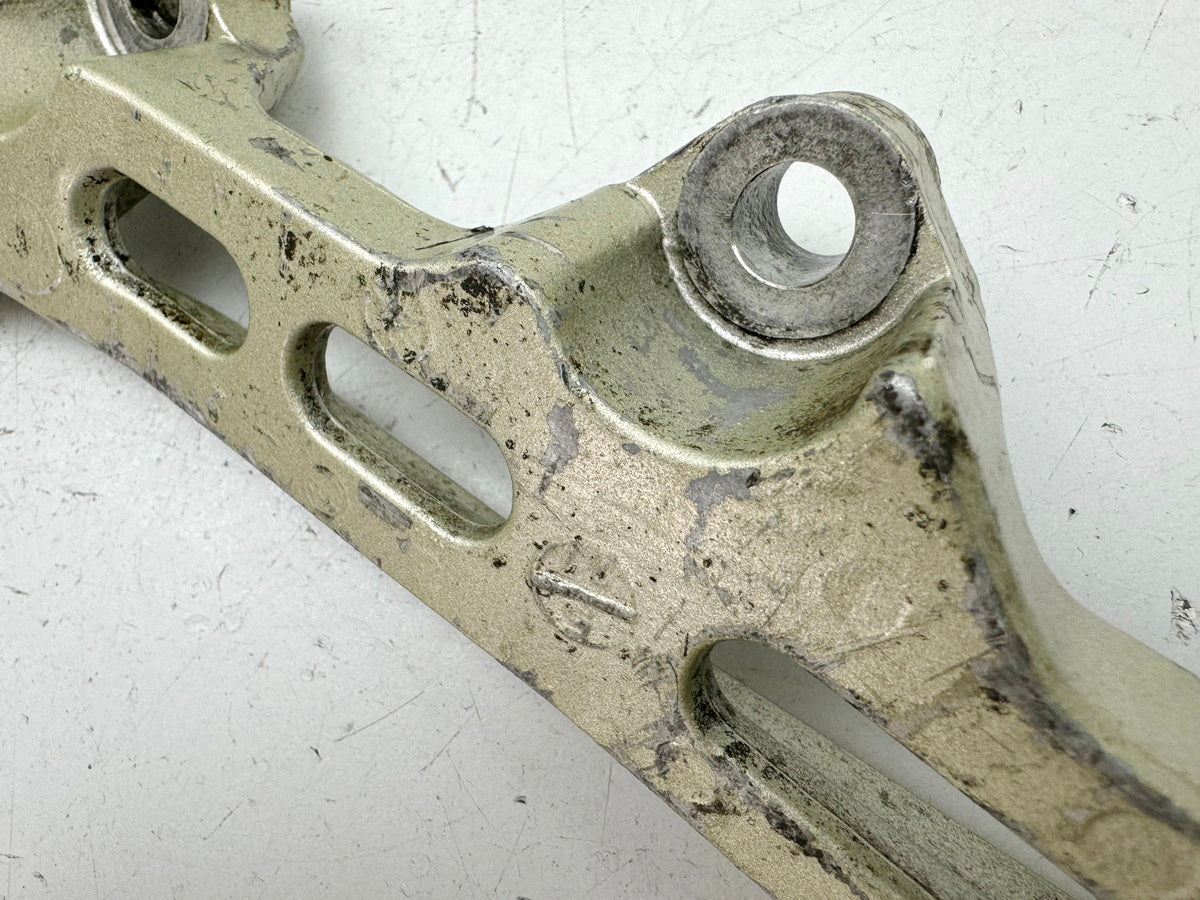 YAMAHA FZX 750 2MU (2JE) Anchor Plate Holder Rear Brake Caliper Brake Anchor Plate