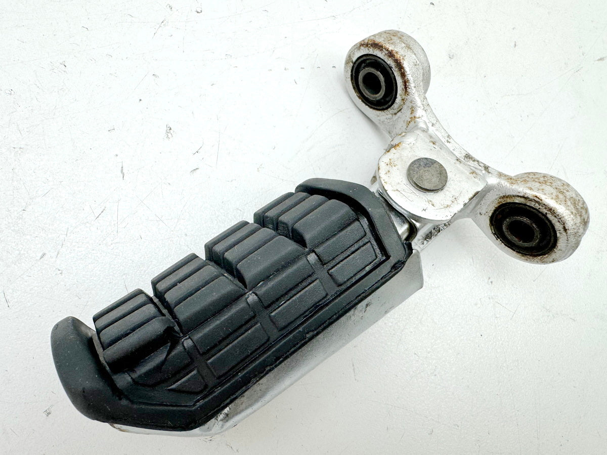 YAMAHA FZX 750 2MU (2JE) Footrest plate right front footrest holder footrest