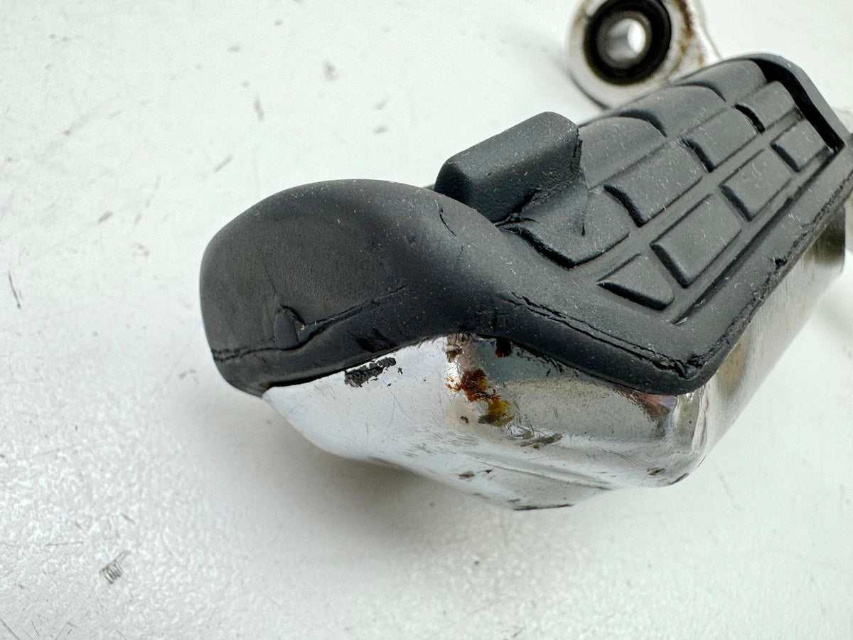 YAMAHA FZX 750 2MU (2JE) Footrest plate right front footrest holder footrest