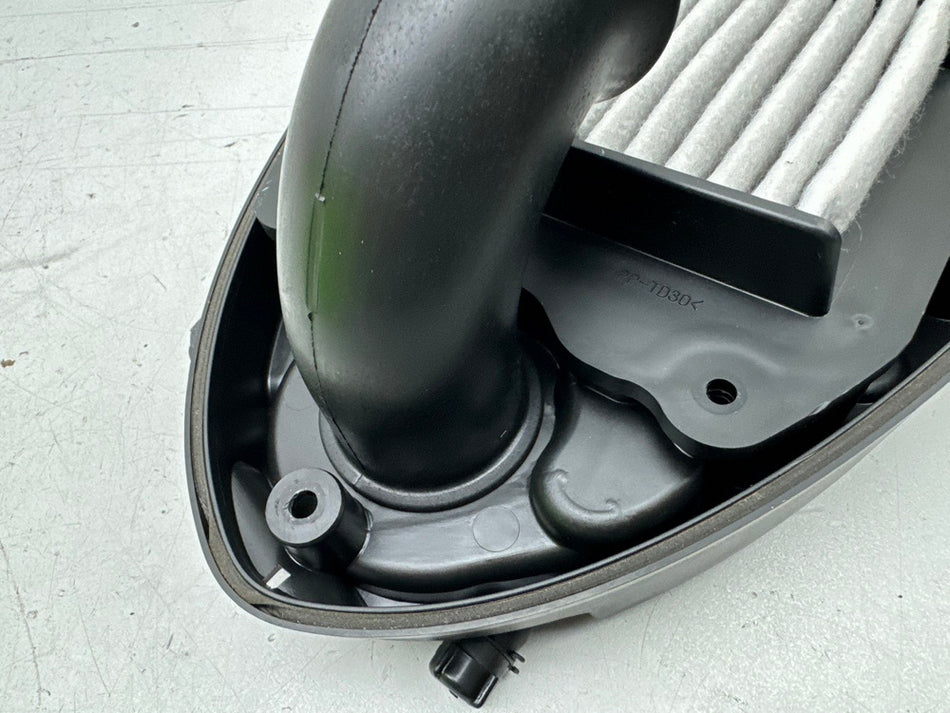 SUZUKI VLR 1800 T WVCT C 1800 R Luftfilterkasten rechts Airbox Luftfiltergehäuse