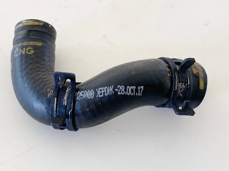 HUSQVARNA Vitpilen HQV 401 Manguera de radiador Termostato -> Culata SÓLO 6897 km