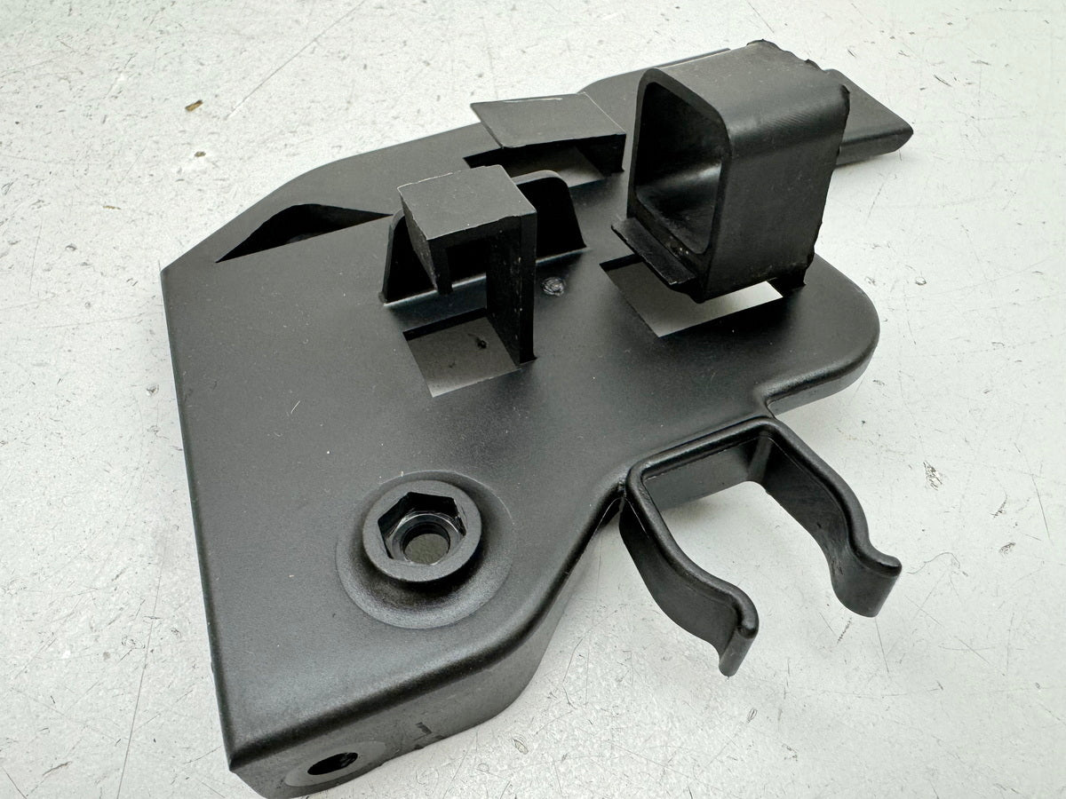 YAMAHA FZX 750 2MU (2JE) CDI Cover Mount Battery Box Cover