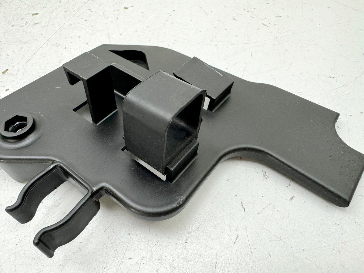 YAMAHA FZX 750 2MU (2JE) CDI Cover Mount Battery Box Cover