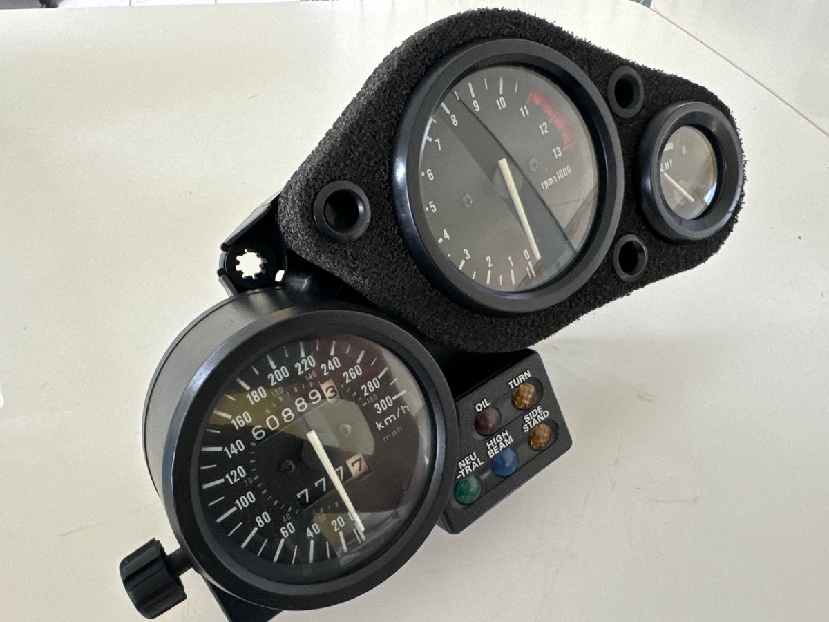 Honda CBR 900 SC28 Tacho Cockpit Drehzahlmesser Instrumente Speedometer 92-93