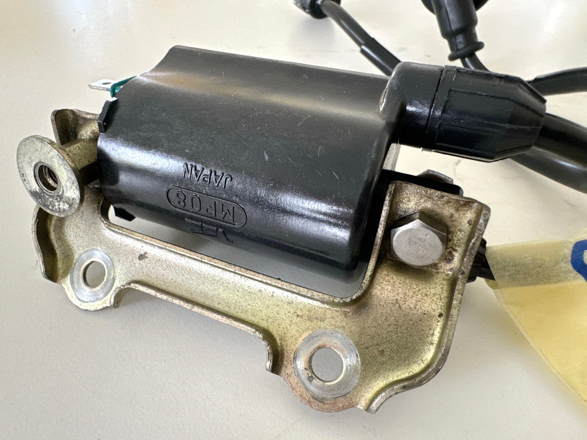 Honda CBR 900 SC28 Zündspule 1+4 & 2+3 Zündkerzenstecker Ignition Coil 92-95