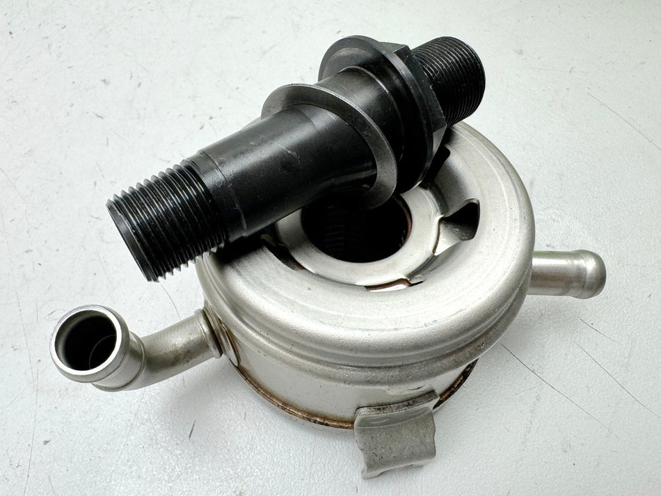 SUZUKI VLR 1800 T WVCT C 1800 R Ölkühler Schraube Wärmetauscher für Motor