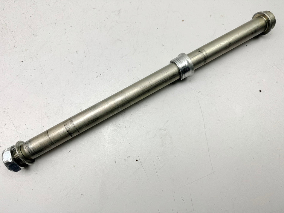 SUZUKI VLR 1800 T WVCT C 1800 R Steckachse hinten Achse Distanz für Felge Rad