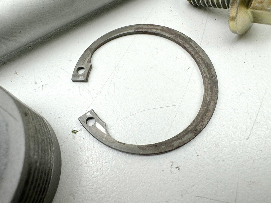 BMW R 1100 GS 259 850 Achse Telelever Längslenker Steckachse Schwinge für Rahmen