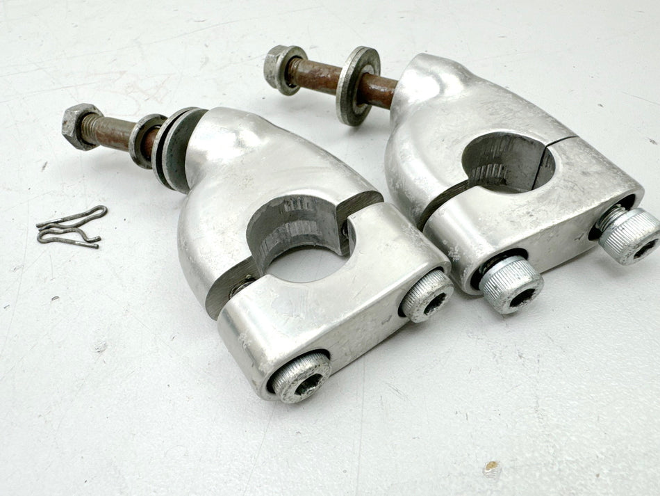 YAMAHA FZX 750 2MU (2JE) Handlebar Clamp Orig. Pair Risers Holders for Handlebar Set