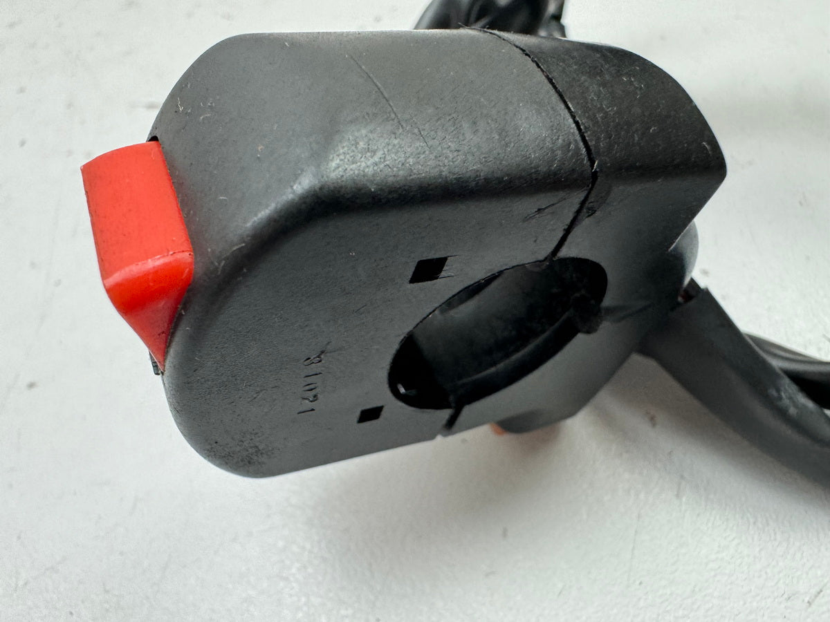 Honda CBR 900 SC28 Lenkerschalter rechts Schalter Not Aus Killschalter 92-93