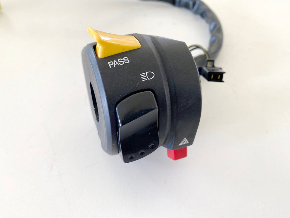 SUZUKI GSX-R 750 WVCW K8 K9 L0 GSXR 600 Lenkerschalter links Schalter Licht