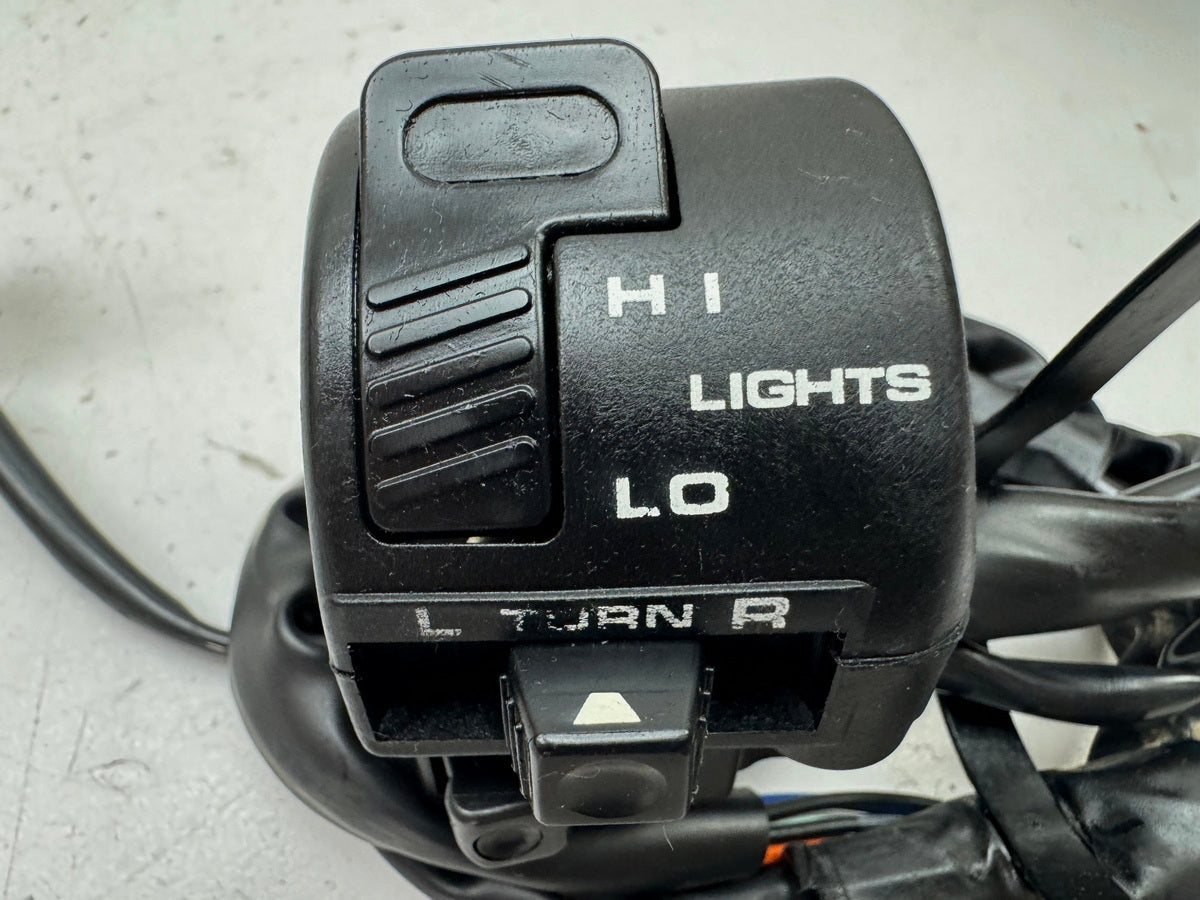 Honda CBR 900 SC28 Lenkerschalter links Schalter Blinker Licht Hupe US 92-95