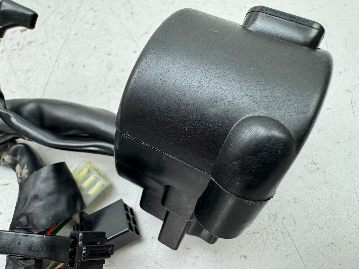 Honda CBR 900 SC28 Lenkerschalter links Schalter Blinker Licht Hupe US 92-95