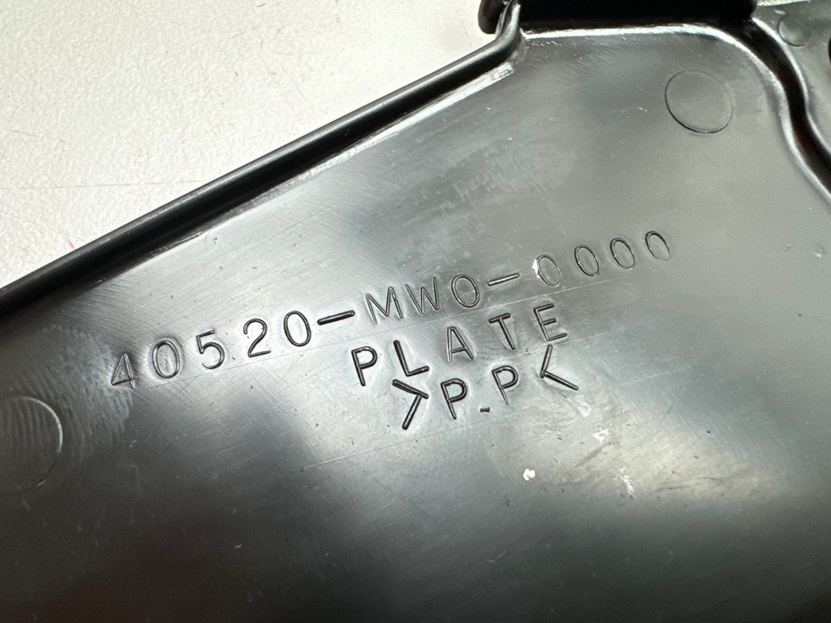 Honda CBR 900 SC28 Kettenschutz unten Abdeckung Kettenkasten Gehäuse Kette 92-95