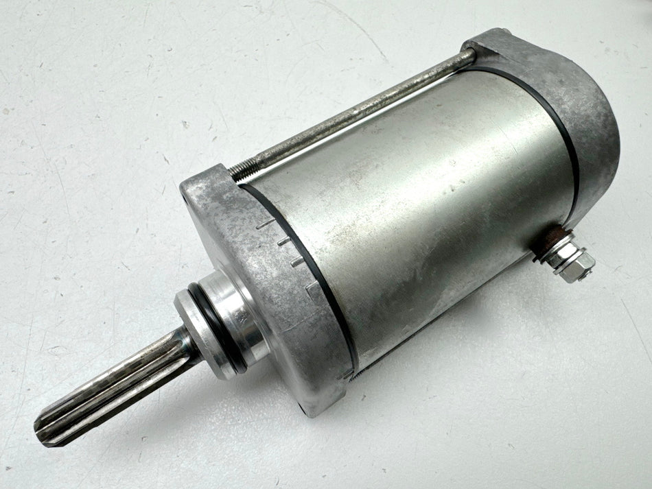 SUZUKI VLR 1800 T WVCT C 1800 R Anlasser Mitsuba original Starter Motor 37841 km