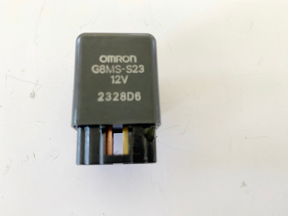 SUZUKI GSX-R 750 WVCW K8 K9 L0 600 Relé Omron G8MS-S23