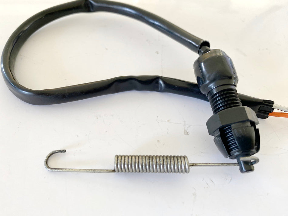 SUZUKI GSX-R 750 WVCW K8 K9 L0 600 Interruptor de luz de freno trasero (cilindro de freno de pie)