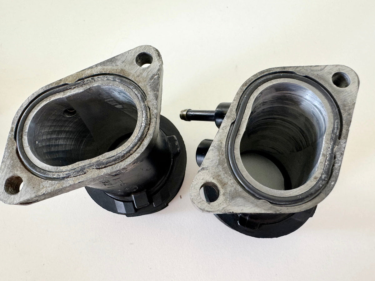 YAMAHA FZX 750 2MU (2JE) Intake Manifold Boots Trumpets Rubbers (for Engine Carburetor)