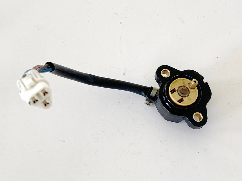 SUZUKI GSX-R 750 WVCW K8 K9 L0 600 Interruptor de punto muerto (para motor)