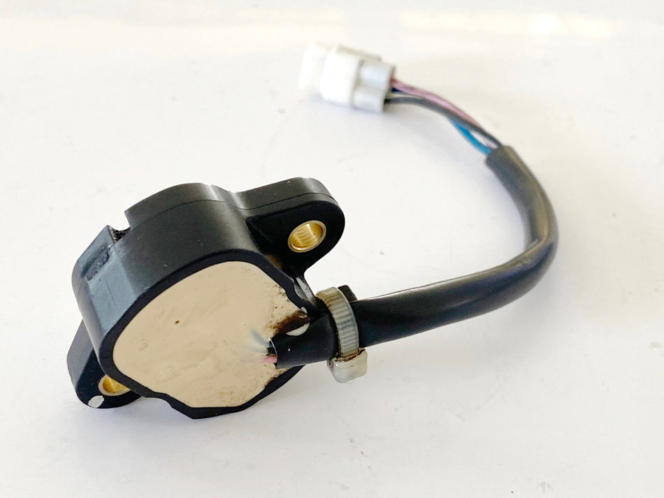 SUZUKI GSX-R 750 WVCW K8 K9 L0 600 Interruptor de punto muerto (para motor)